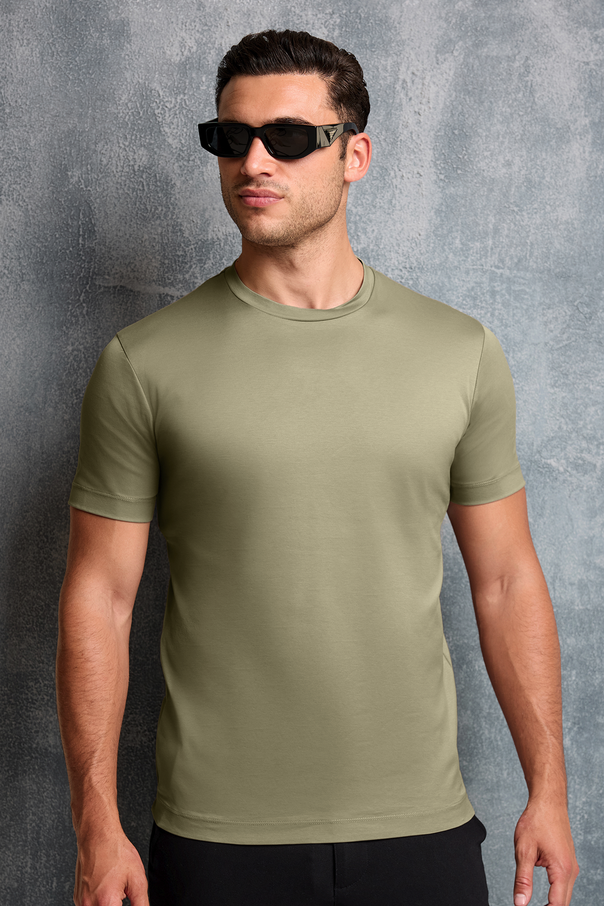 THE DESIO SLIM T-SHIRT