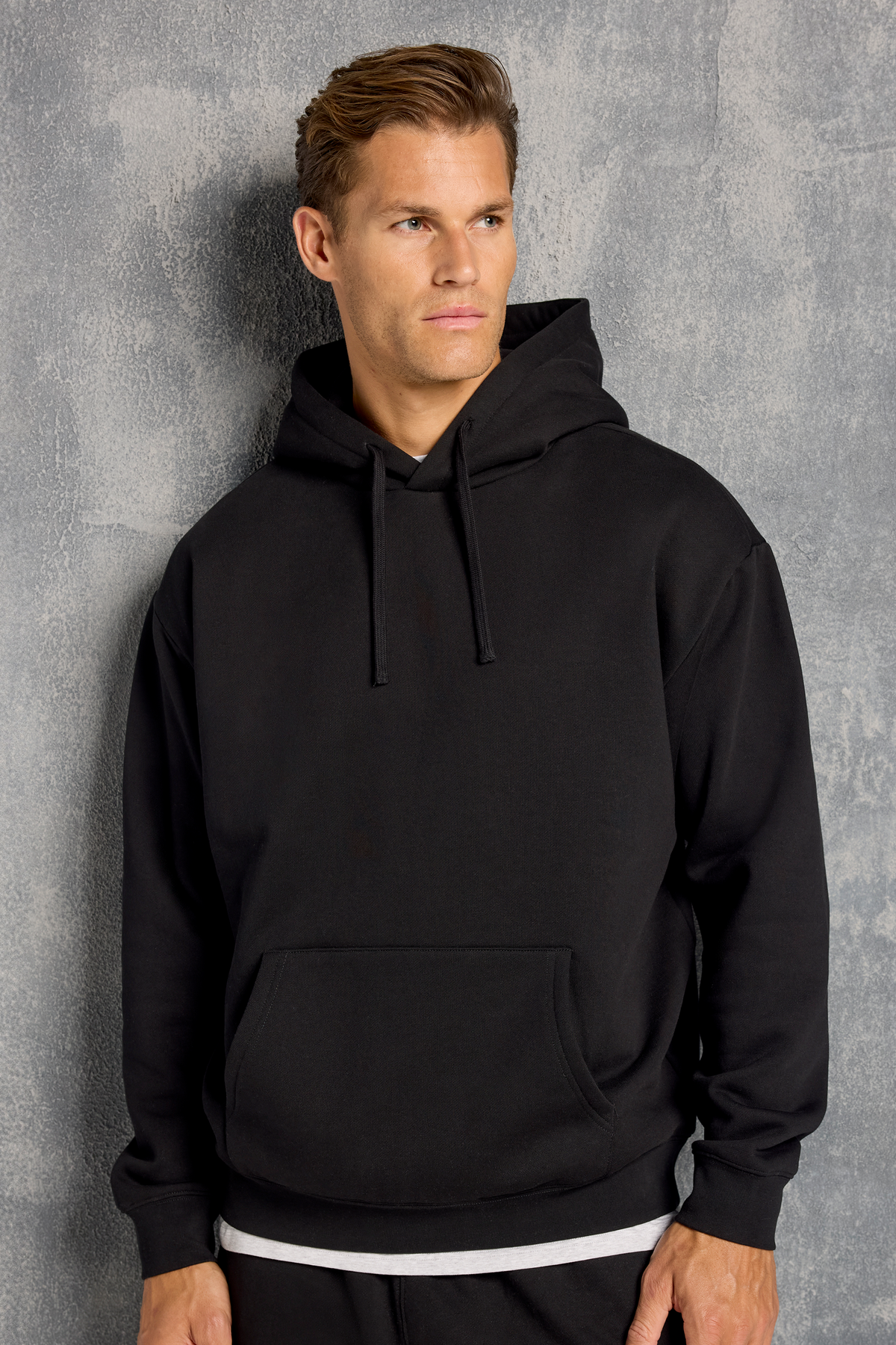 DER MILAN OVERSIZED HOODIE