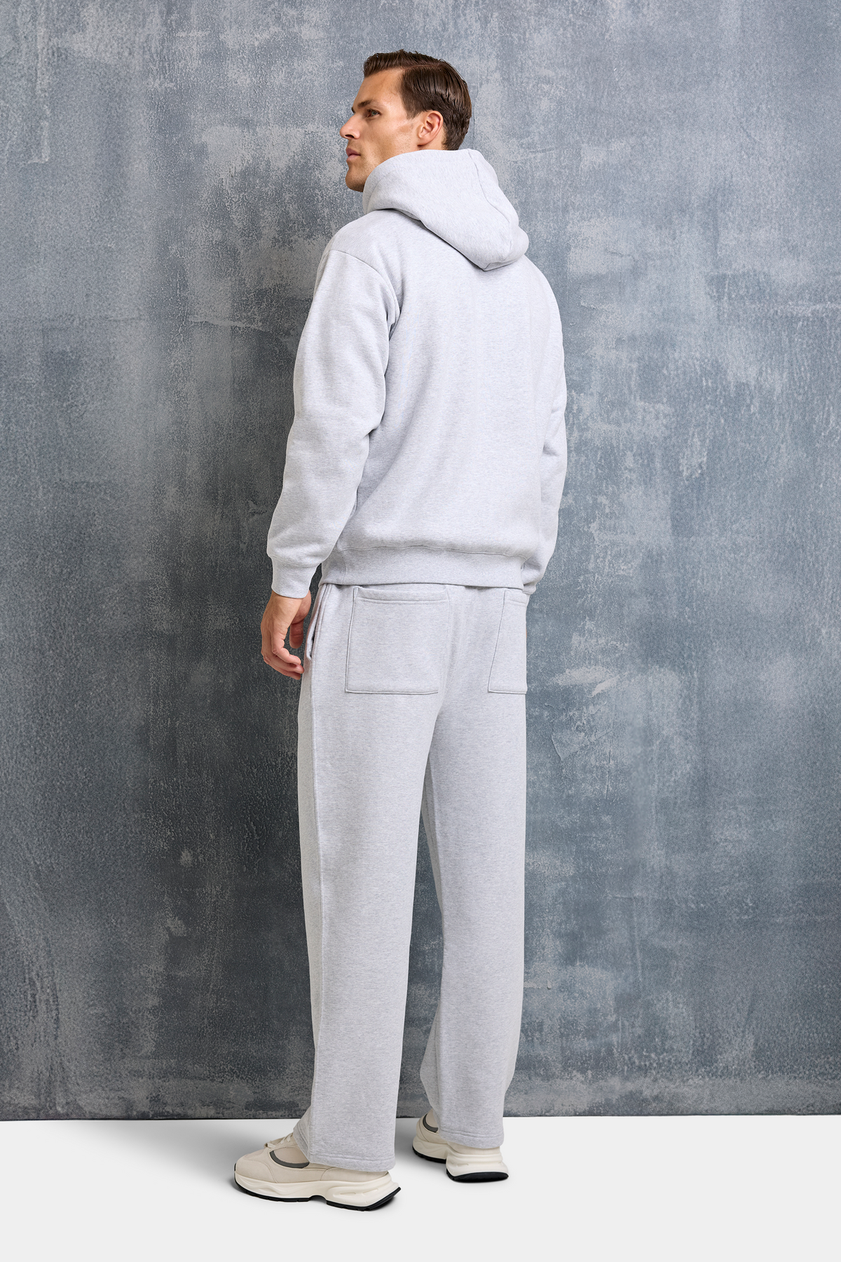 DER MILAN OVERSIZED HOODIE